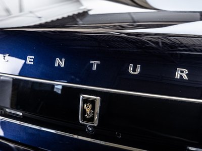 صورة 32 لـ 2023 Toyota CENTURY