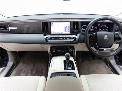 2023 Toyota CENTURY 照片 2