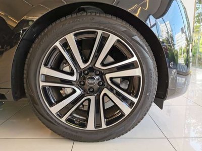 2024 LAND Rover RANGE ROVER photo 9