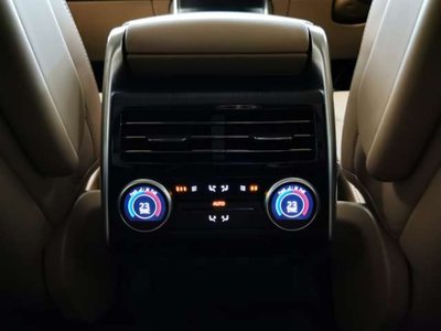 2024 LAND Rover RANGE ROVER photo 14