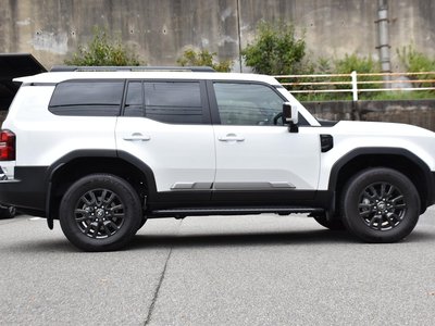 2024 Toyota LAND CRUISER 250 photo 6