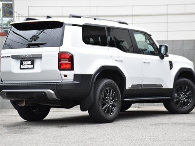 2024 Toyota LAND CRUISER 250 photo 9
