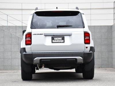 2024 Toyota LAND CRUISER 250 photo 10