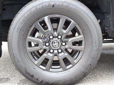 2024 Toyota LAND CRUISER 250 photo 11