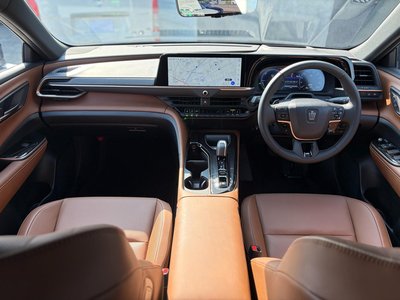 صورة 3 لـ 2025 Toyota CROWN ESTATE