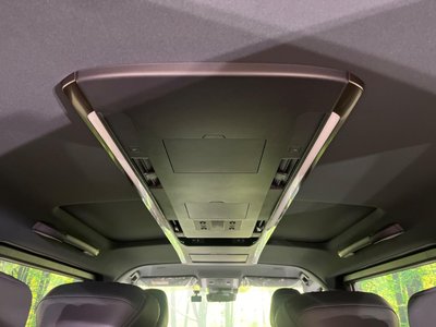 صورة 49 لـ 2024 Toyota ALPHARD