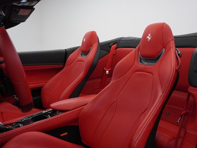 صورة 40 لـ 2018 Ferrari PORTOFINO