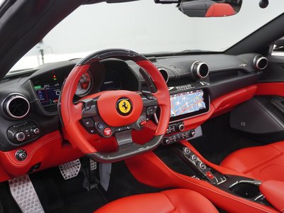 صورة 38 لـ 2018 Ferrari PORTOFINO