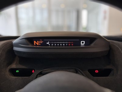 صورة 30 لـ 2018 Mclaren 720S