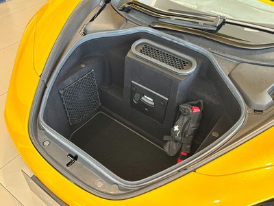 صورة 40 لـ 2018 Mclaren 720S
