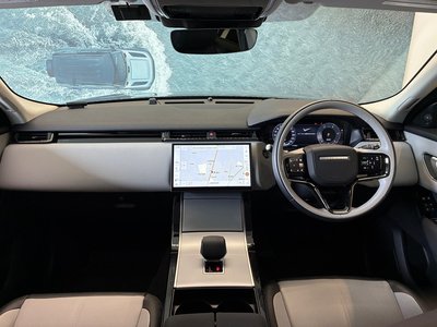 2025 LAND Rover RANGE ROVER VELAR thumbnail 21