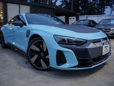 صورة 14 لـ 2021 AUDI E-TRON GT QUATTRO