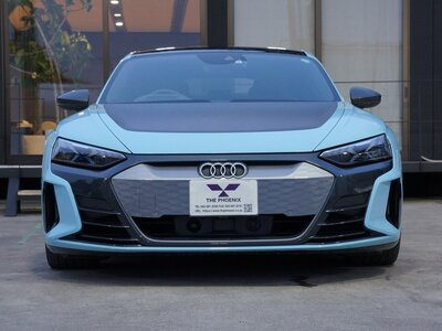 صورة 2 لـ 2021 AUDI E-TRON GT QUATTRO