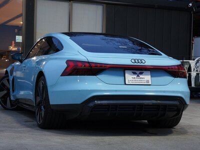صورة 7 لـ 2021 AUDI E-TRON GT QUATTRO