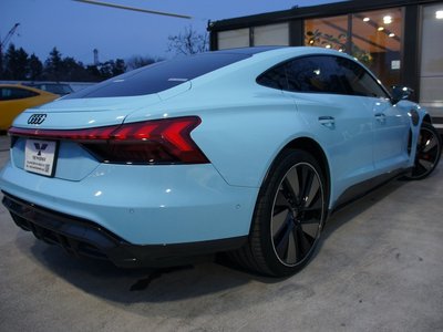 صورة 12 لـ 2021 AUDI E-TRON GT QUATTRO