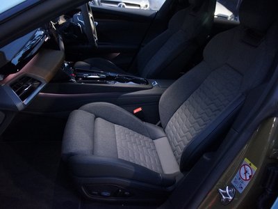 صورة 21 لـ 2021 AUDI E-TRON GT QUATTRO