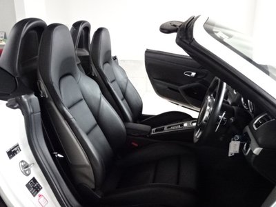2015 Porsche BOXSTER thumbnail 18