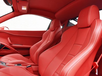 صورة 9 لـ 2010 Ferrari 458 ITALIA