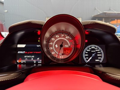 2017 Ferrari 812 SUPERFAST 照片 37