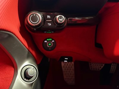 2017 Ferrari 812 SUPERFAST 照片 40