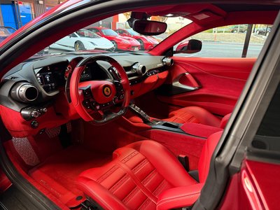 2017 Ferrari 812 SUPERFAST 照片 32