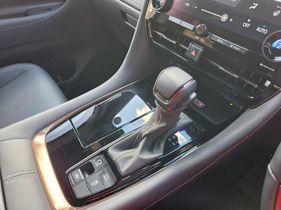 صورة 21 لـ 2024 Toyota ALPHARD