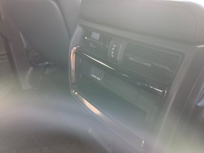صورة 8 لـ 2024 Toyota ALPHARD