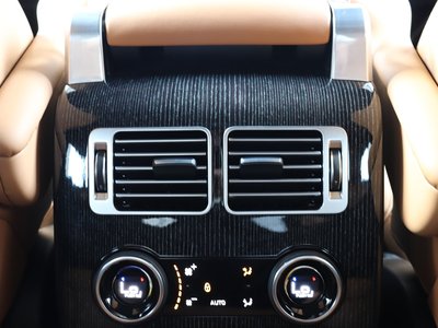 2021 LAND Rover RANGE ROVER thumbnail 23