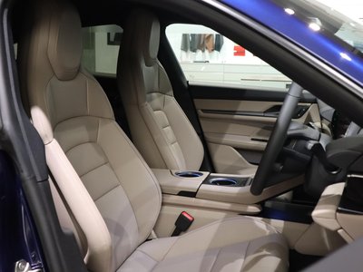 صورة مصغرة 18 لـ 2025 Porsche TAYCAN