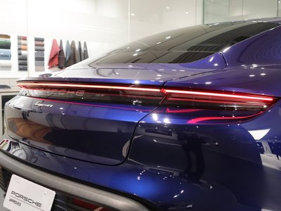 صورة مصغرة 10 لـ 2025 Porsche TAYCAN