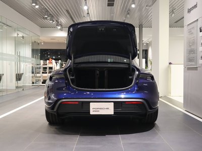 صورة مصغرة 14 لـ 2025 Porsche TAYCAN