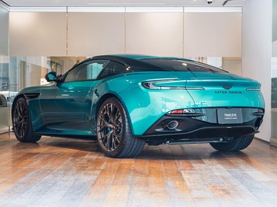 صورة 9 لـ 2025 Aston Martin DB12