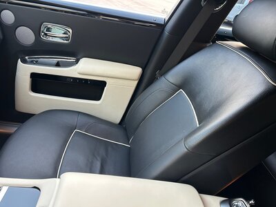 صورة 15 لـ 2013 ROLLS-ROYCE GHOST
