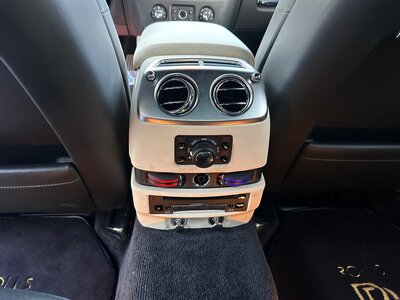 صورة 19 لـ 2013 ROLLS-ROYCE GHOST