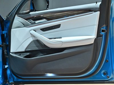 2020 BMW M5 thumbnail 60