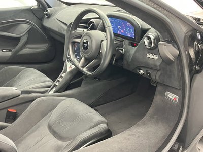 2019 Mclaren 720S photo 2