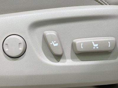 2023 Toyota LAND CRUISER PRADO thumbnail 37