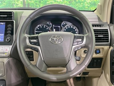 2023 Toyota LAND CRUISER PRADO photo 13