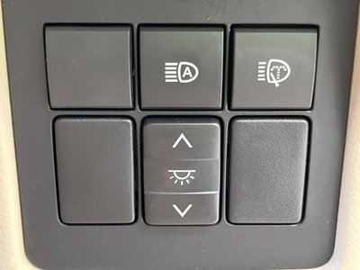 2023 Toyota LAND CRUISER PRADO thumbnail 40