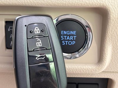 2023 Toyota LAND CRUISER PRADO thumbnail 38