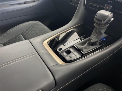 2025 Toyota ALPHARD — фото 19