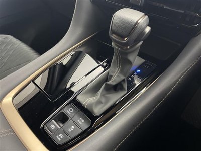 2025 Toyota ALPHARD — фото 18