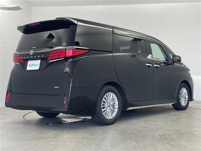 2025 Toyota ALPHARD — фото 35