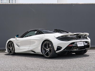 صورة 10 لـ 2024 Mclaren 750S SPIDER