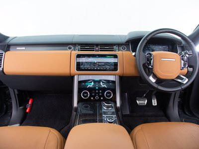 صورة 2 لـ 2021 LAND Rover RANGE ROVER