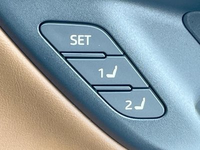 2025 Toyota CROWN ESTATE thumbnail 43