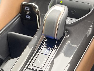 2025 Toyota CROWN ESTATE thumbnail 61