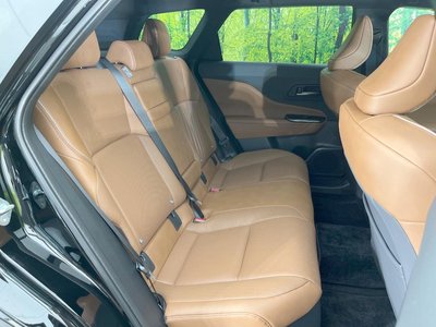 2025 Toyota CROWN ESTATE photo 9