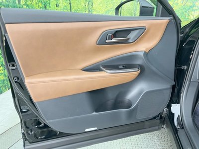 2025 Toyota CROWN ESTATE thumbnail 37