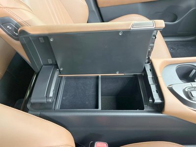 2025 Toyota CROWN ESTATE thumbnail 63